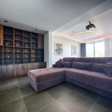 Anthony'S Maisonette Villa Qala Ngoại thất bức ảnh