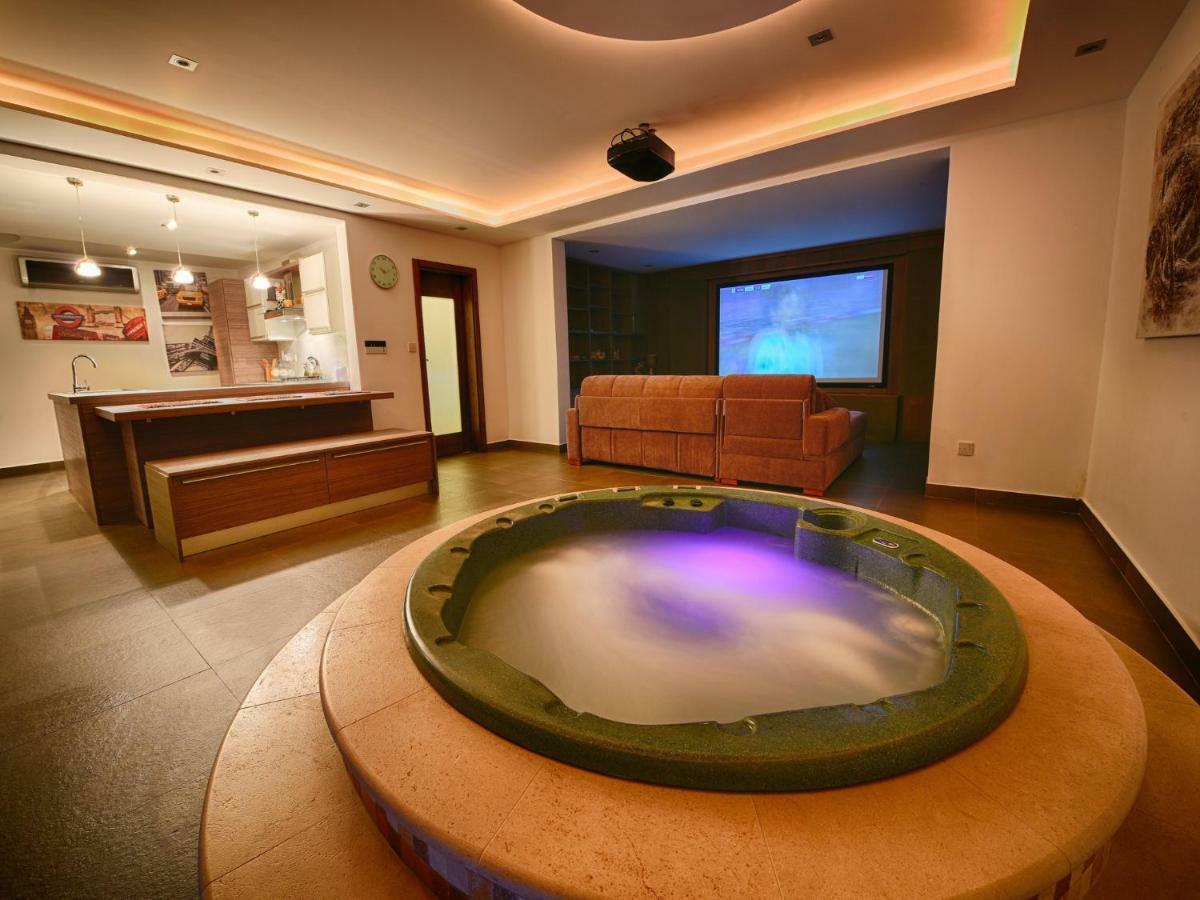 Anthony'S Maisonette Villa Qala Ngoại thất bức ảnh