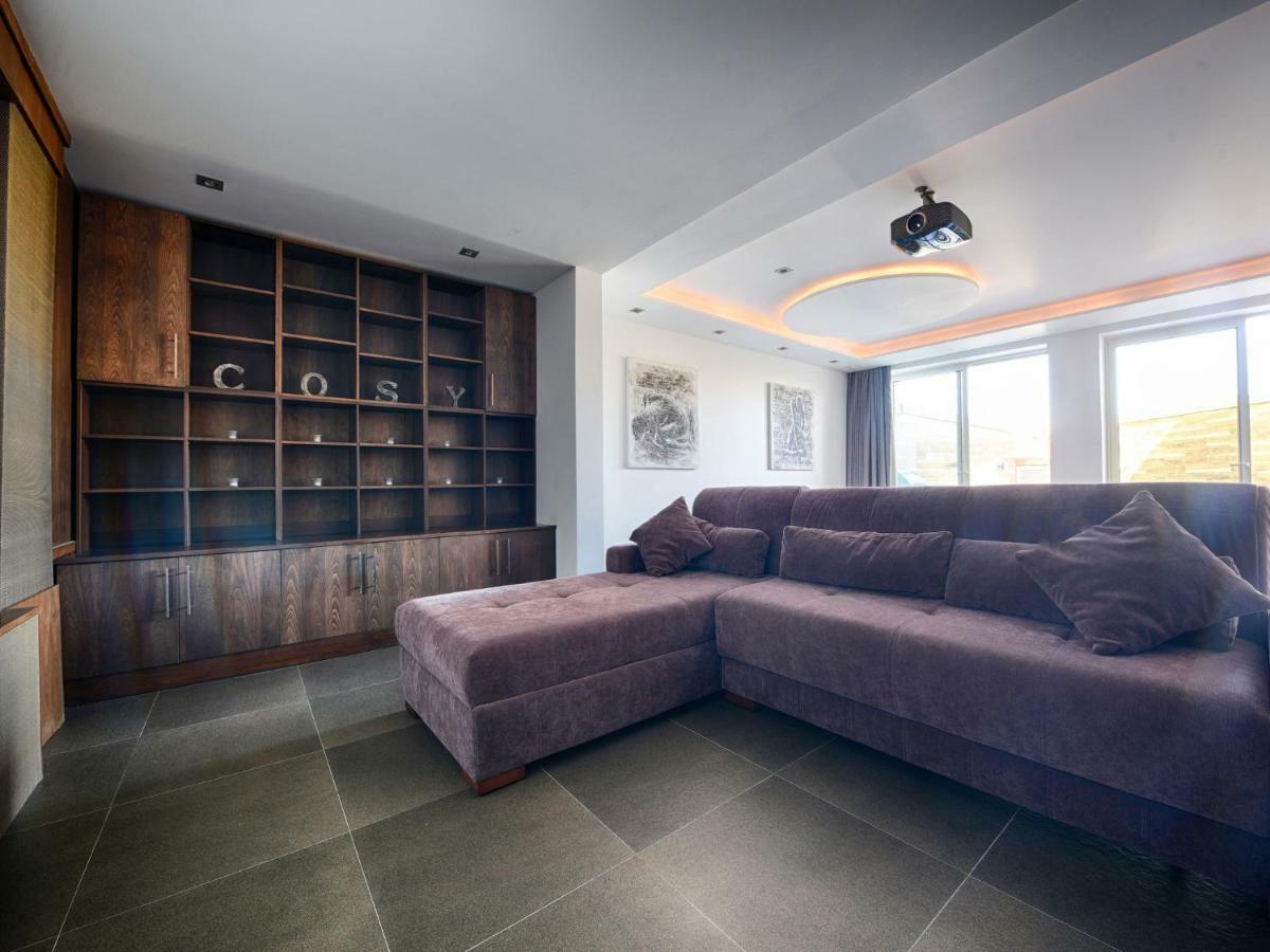 Anthony'S Maisonette Villa Qala Ngoại thất bức ảnh