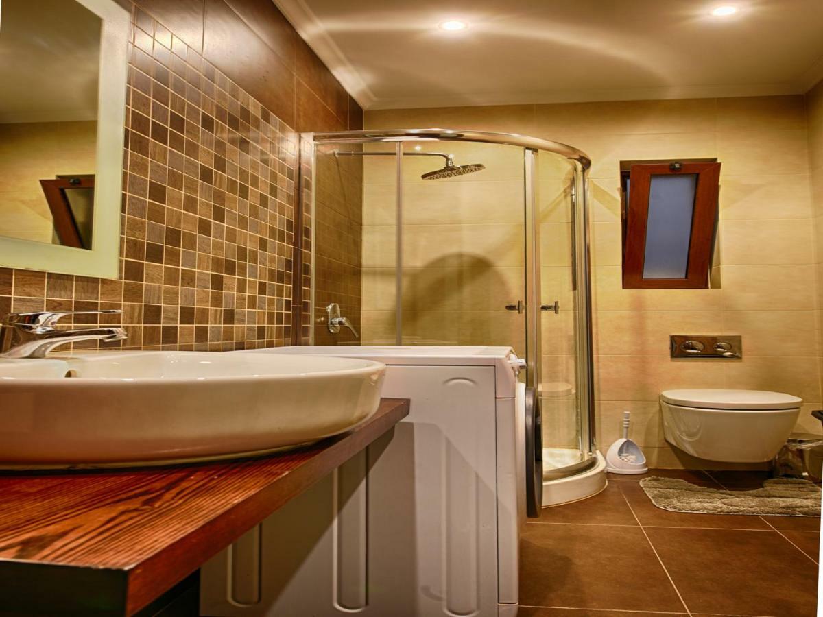Anthony'S Maisonette Villa Qala Ngoại thất bức ảnh
